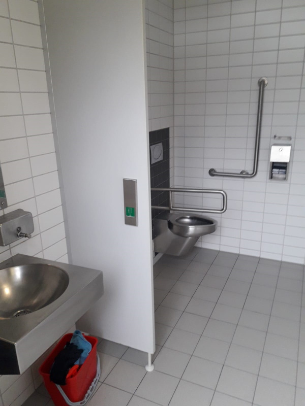 WC Rob.-Bosch-Gymnasium